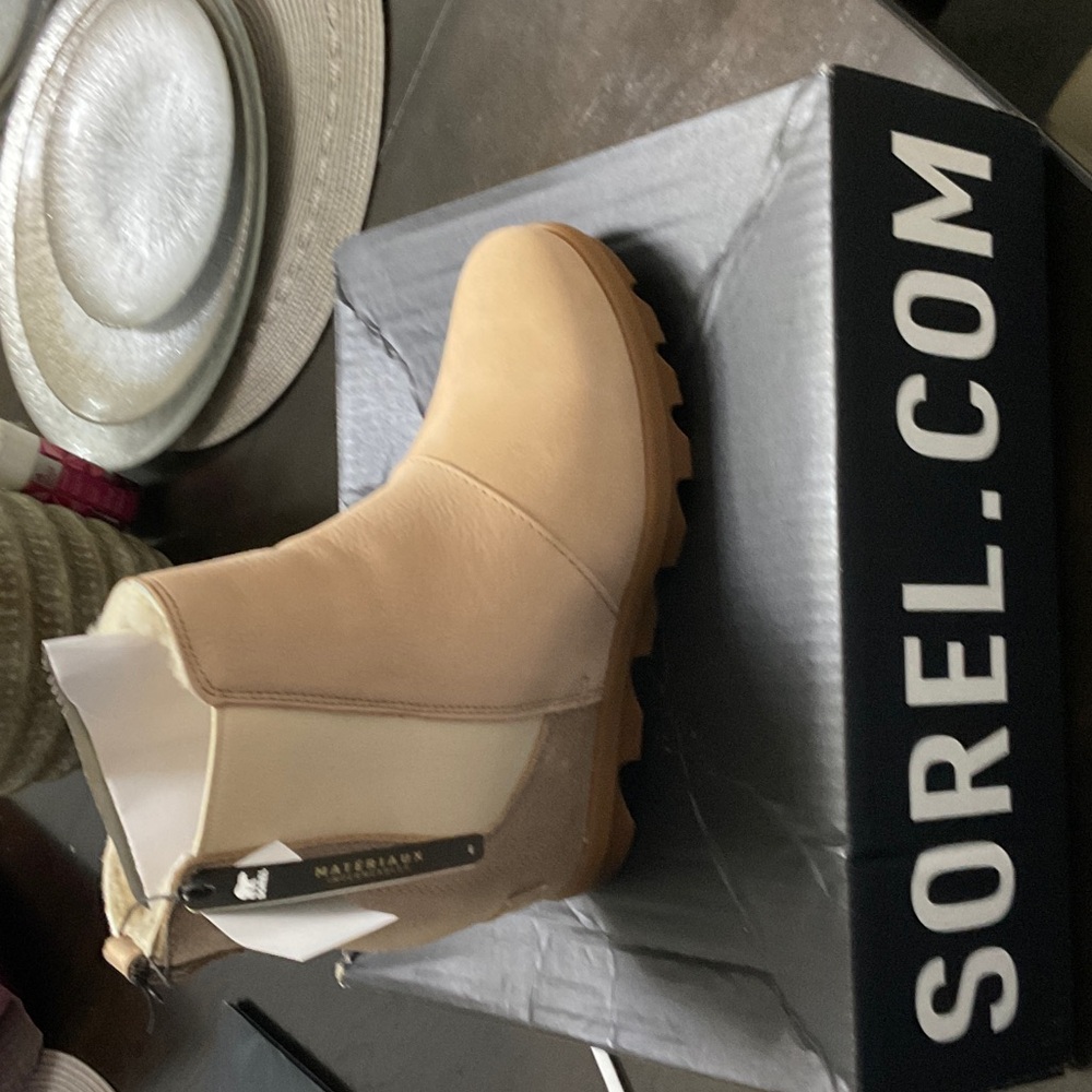 Sorel Beige Leather Ankle Boots